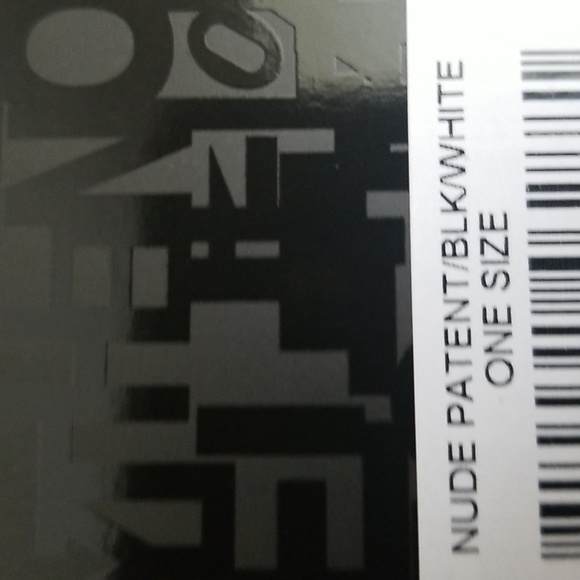 New Think Royln Alpine Quilted Crossbody Bag - Picture 11 of 12